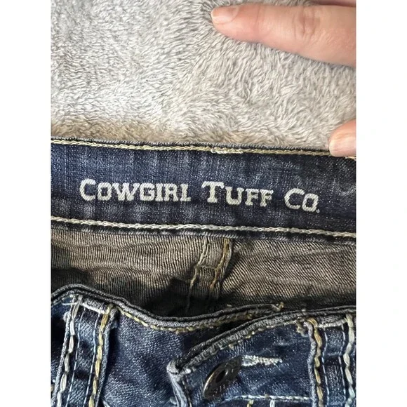 Cowgirl Tuff Western Jeans Women’s Size 26 Low Rise Raw Hem Straight Leg Studded - Picture 5 of 11